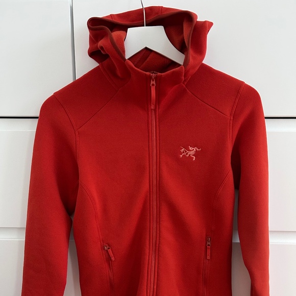 Arc'Teryx Women's Zippered Hooded Fleece Jacket in XS. - Picture 12 of 13